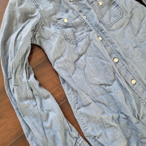 Old Navy Denim button up XSmall - Picture 5 of 6